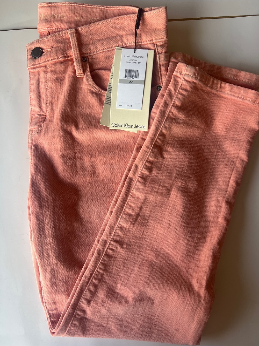 Calvin Klein Jeans Women’s orange sherbet cropped straight jeans